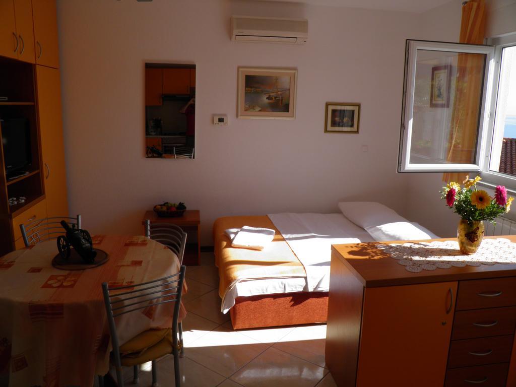 Guest House Davor Tomas Brela Exterior photo