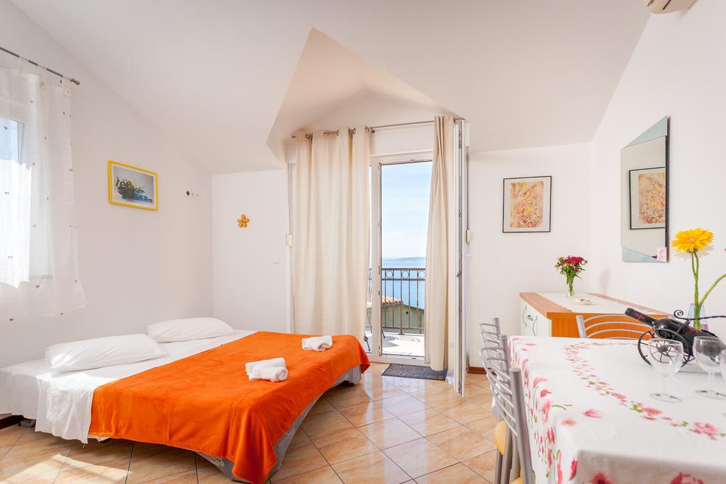 Guest House Davor Tomas Brela Exterior photo