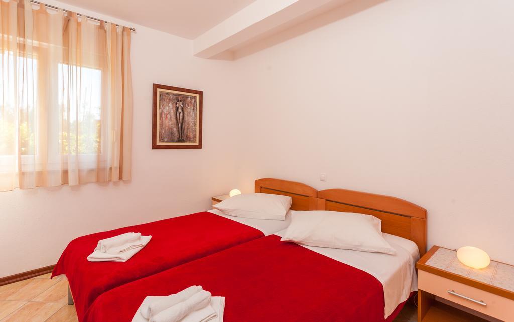 Guest House Davor Tomas Brela Exterior photo